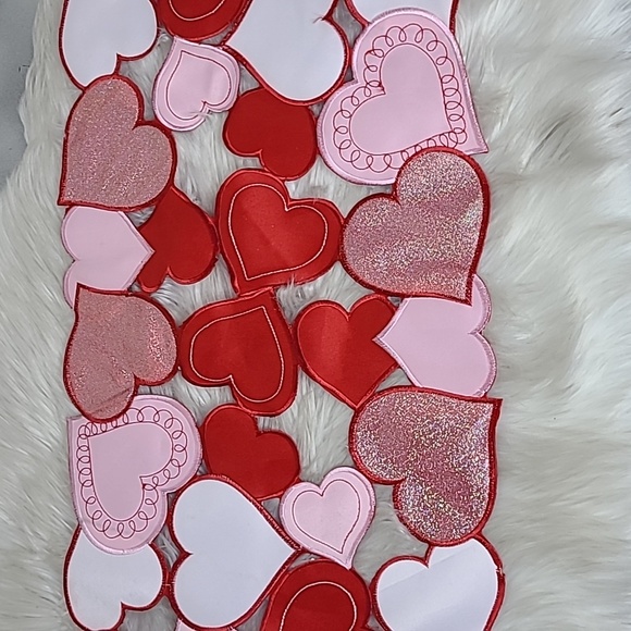 unbranded Other - Valentine's Day Table Runner Red Pink White Hearts Home Office Decor Accent Cute
